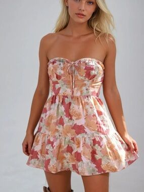 Le Lis Strapless Floral Mini Dress in Pink, Peach & Cream